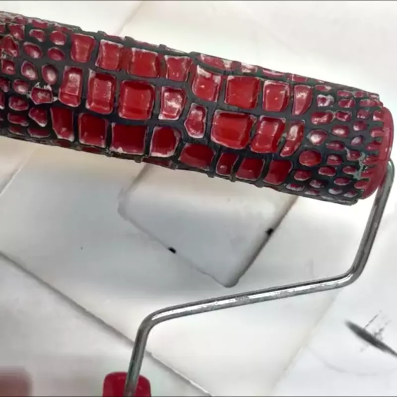 INSTRUMENT DE DECORARE PEREȚI CROCODILE-ROLL™